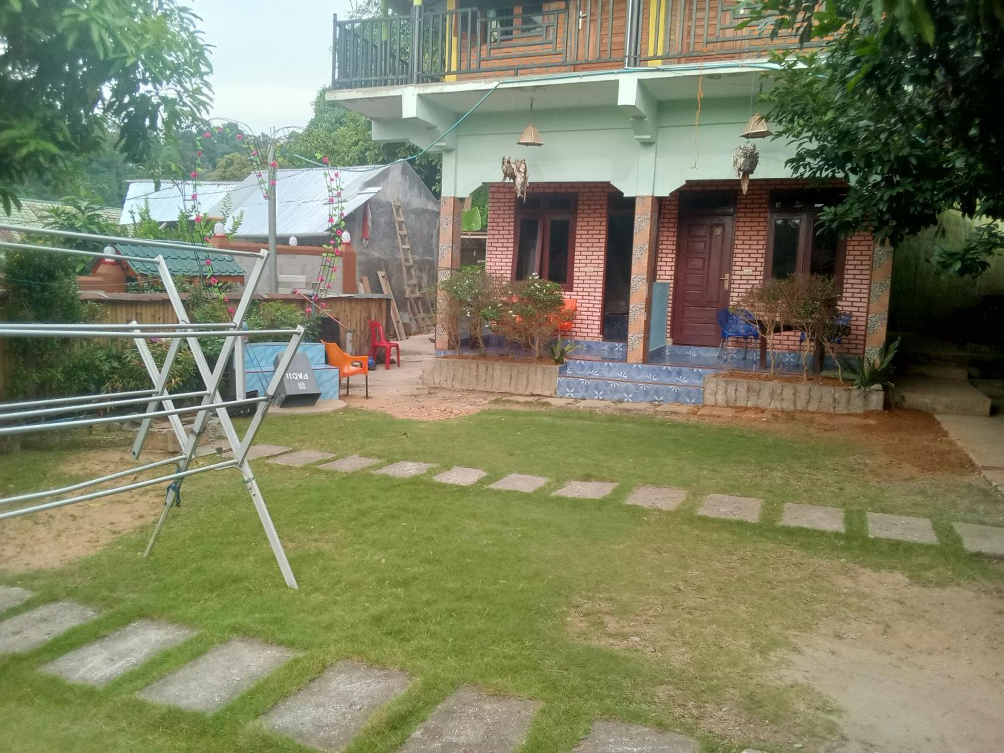 Jungle Treking & Jungle Tour If You Want To Stay Here,You Must Book Treking Only With Us Bukit Lawang Exterior photo