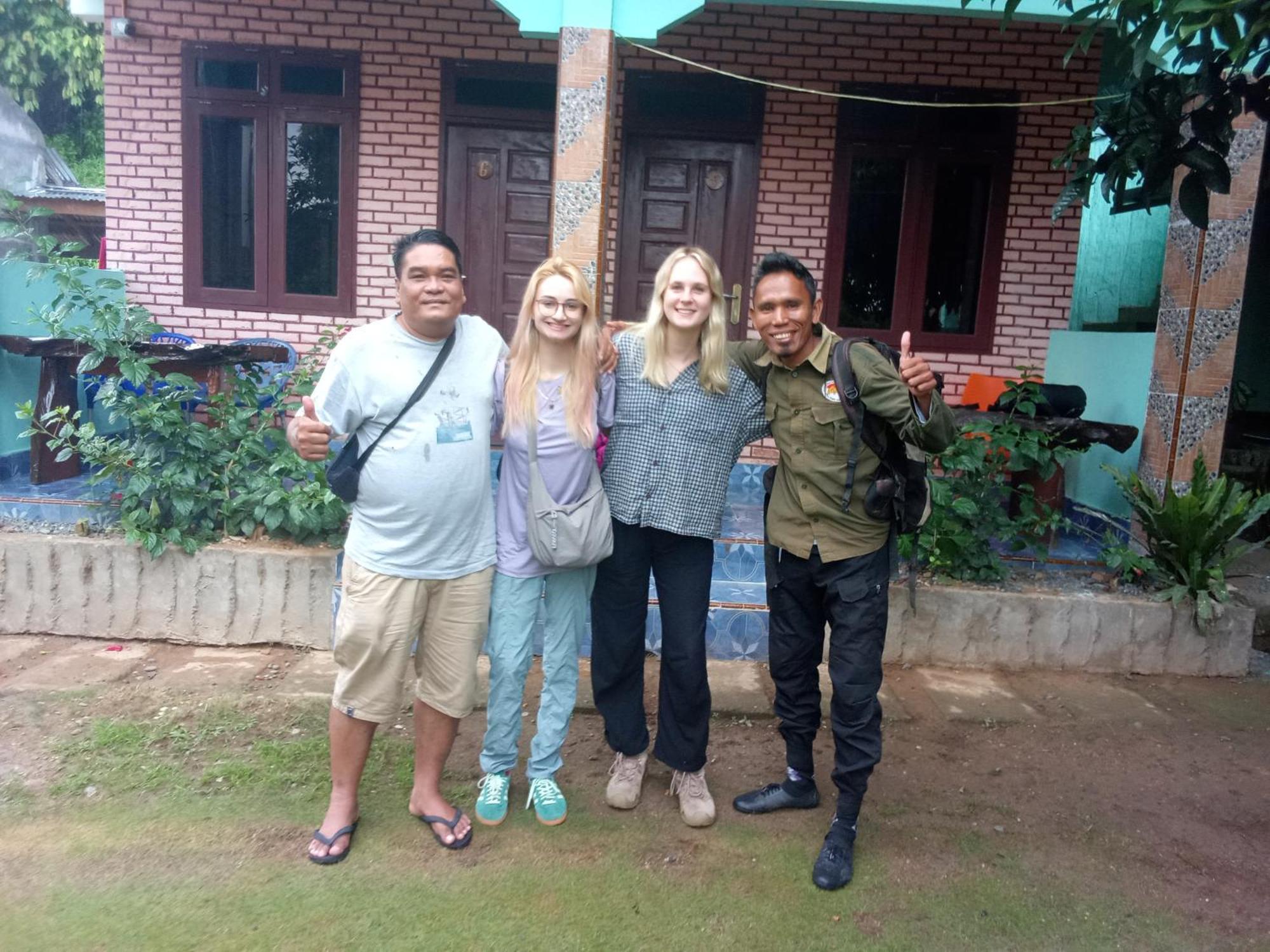 Jungle Treking & Jungle Tour If You Want To Stay Here,You Must Book Treking Only With Us Bukit Lawang Exterior photo
