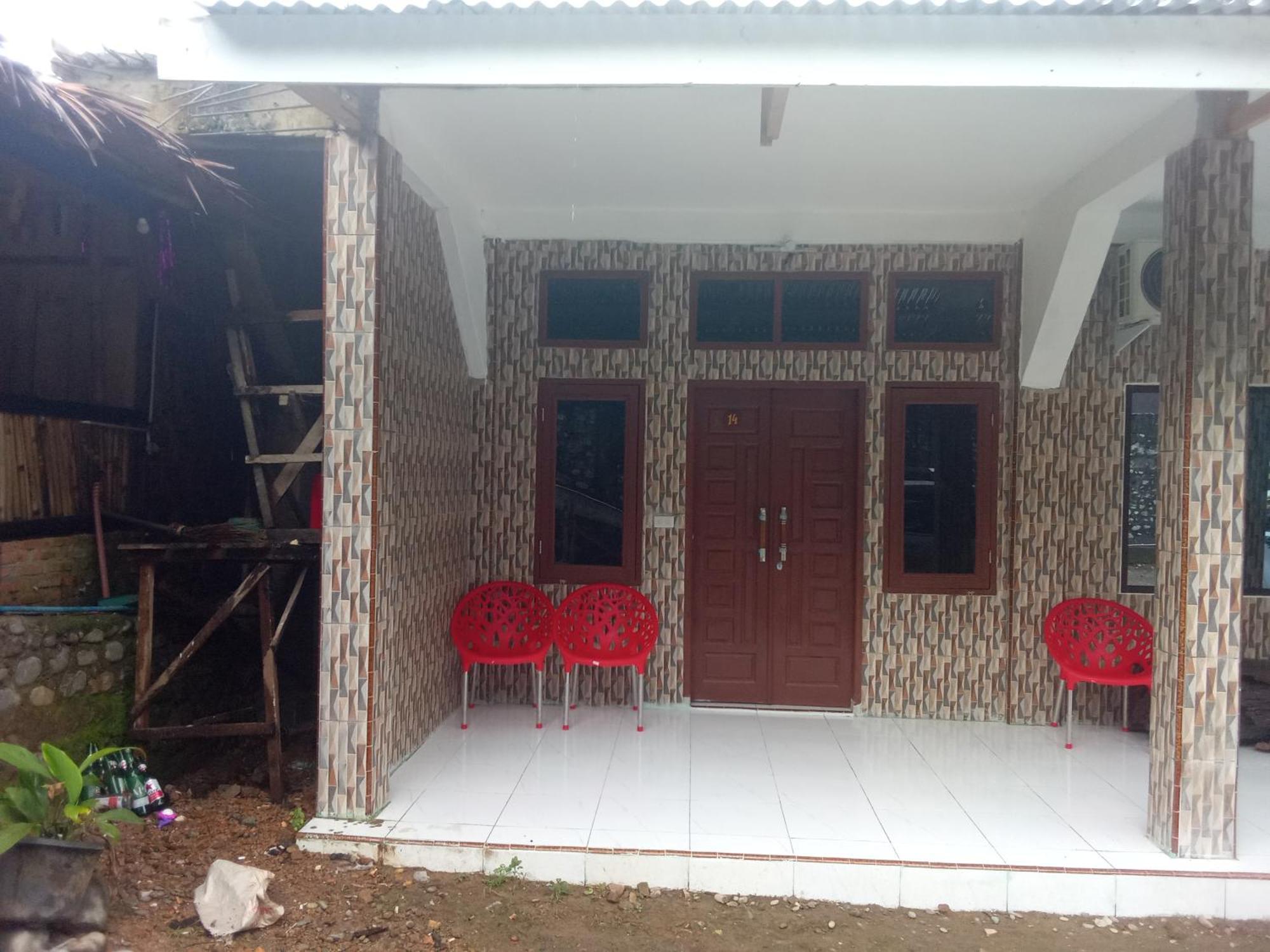 Jungle Treking & Jungle Tour If You Want To Stay Here,You Must Book Treking Only With Us Bukit Lawang Exterior photo